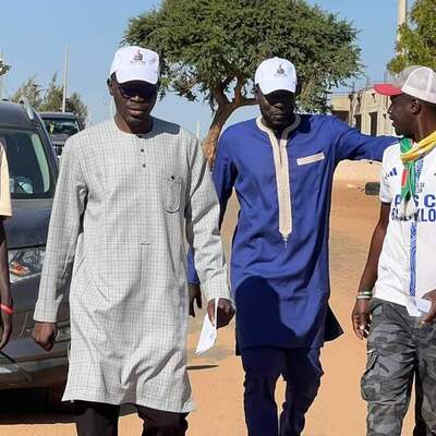 <span class="user_name">Daouda DIONGUE </span><img data-bs-toggle="tooltip" title="Vérifié" src="https://coalitionjubjubaljubanti.com/application/modules/User/externals/images/verify-icon.png" alt="" class="verified_icon" width="14px">