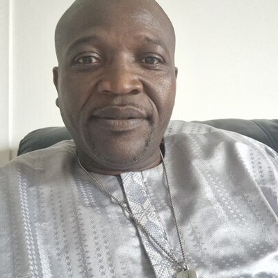 <span class="user_name">Nacouque Salomon  Ndecky </span><img data-bs-toggle="tooltip" title="Vérifié" src="https://coalitionjubjubaljubanti.com/application/modules/User/externals/images/verify-icon.png" alt="" class="verified_icon" width="14px">