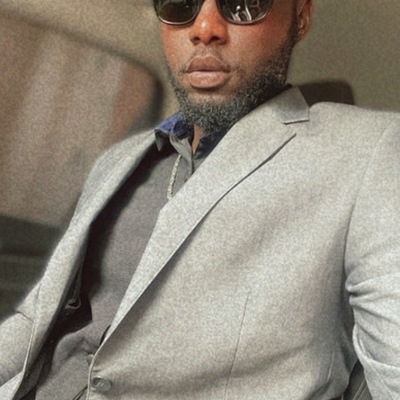 <span class="user_name">Abdou khadre Ngom</span><img data-bs-toggle="tooltip" title="Vérifié" src="https://coalitionjubjubaljubanti.com/application/modules/User/externals/images/verify-icon.png" alt="" class="verified_icon" width="14px">