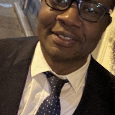 <span class="user_name">Doudou Sidibe</span><img data-bs-toggle="tooltip" title="Vérifié" src="https://coalitionjubjubaljubanti.com/application/modules/User/externals/images/verify-icon.png" alt="" class="verified_icon" width="14px">