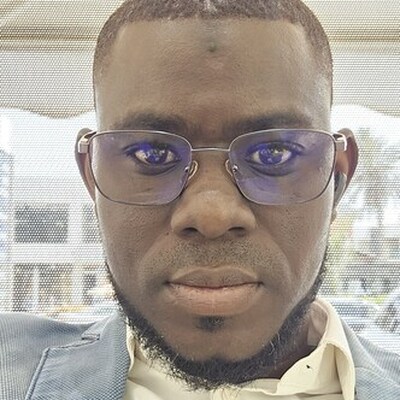 <span class="user_name">Oumar Traore</span><img data-bs-toggle="tooltip" title="Vérifié" src="https://coalitionjubjubaljubanti.com/application/modules/User/externals/images/verify-icon.png" alt="" class="verified_icon" width="14px">