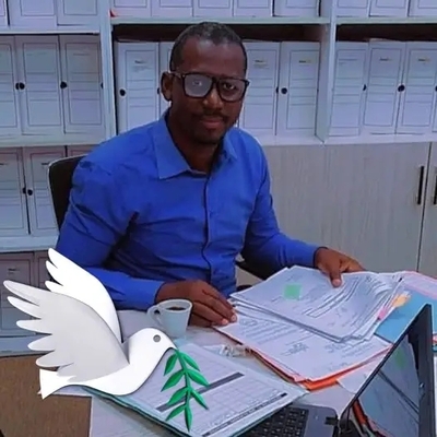 <span class="user_name">Boubacar  Sow</span><img data-bs-toggle="tooltip" title="Vérifié" src="https://coalitionjubjubaljubanti.com/application/modules/User/externals/images/verify-icon.png" alt="" class="verified_icon" width="14px">